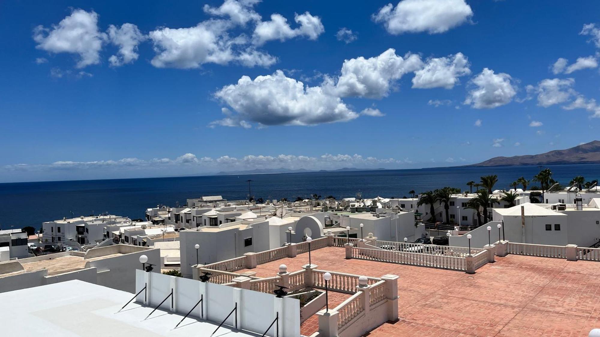 Atlantico Plaza Apartments بويرتو ذيل كارمين المظهر الخارجي الصورة